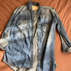 American Eagle Vintage Light Jean Shirt Jacket